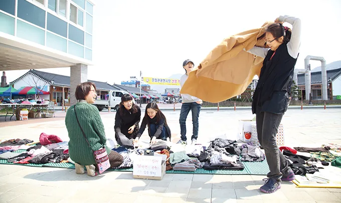고산 삼우초 학부모, 이주여성쉼터 기금마련 헌옷 판매 행사