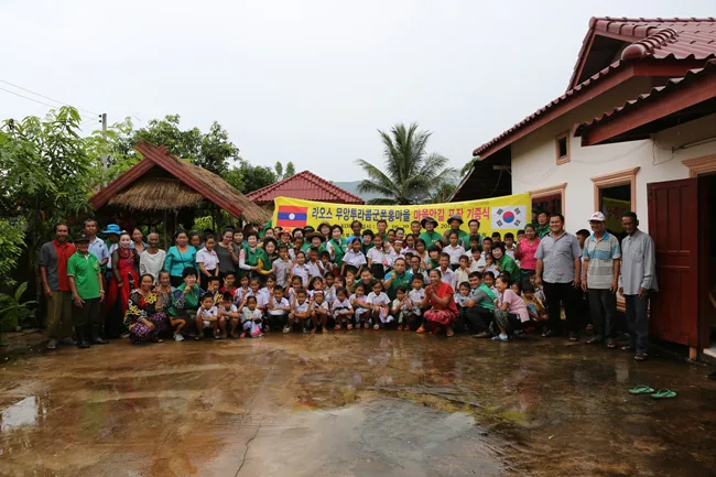 폰홍마을 행사 16