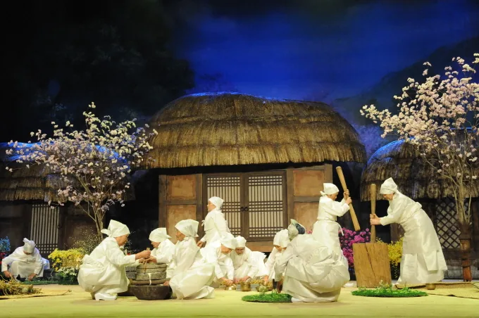 [포토뉴스] 창포마을 어르신들의 다듬이 공연