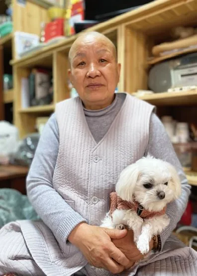 해진스님과 카오