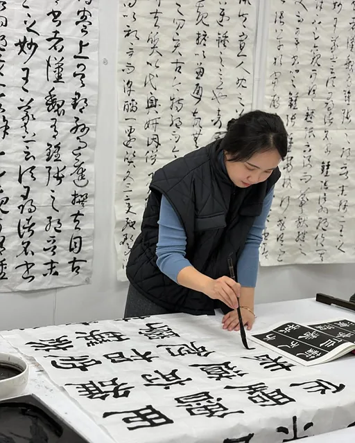 연습중인 김채리 작가