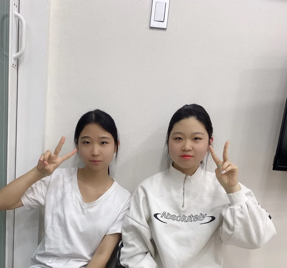(좌)서연 (우)현지 2