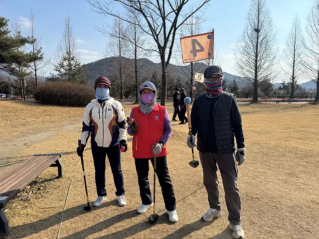 왼쪽 전주 이순란씨 부부 가운데 고산 김평순씨