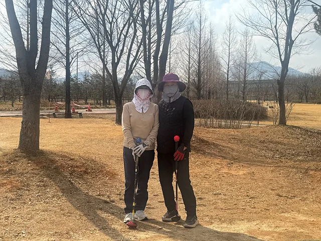 왼쪽 봉동 민영관 어르신 왼쪽 소양 오순이 어르신