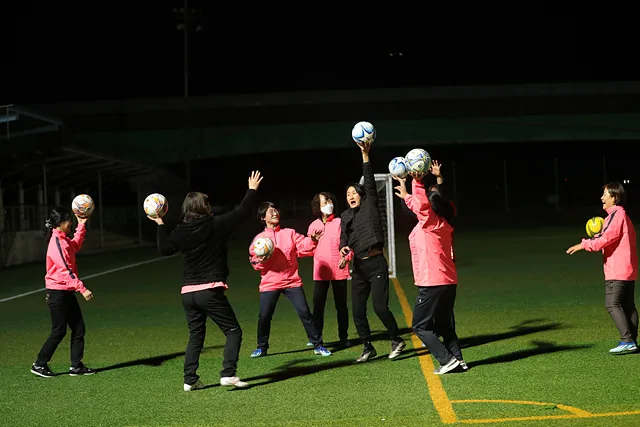 연습 중인 회원들