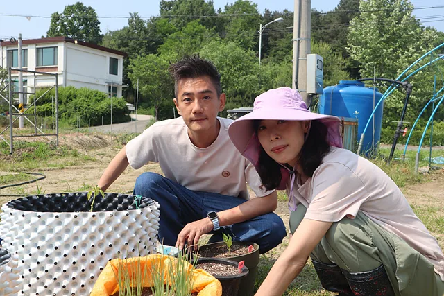 6면 박용운 정윤진 부부 (2)