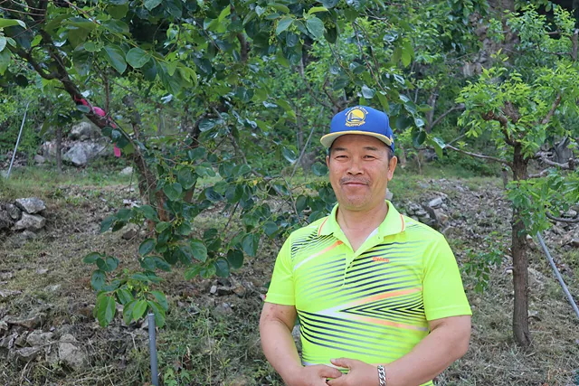 밝은 미소를 짓고 있는 박진홍 씨.