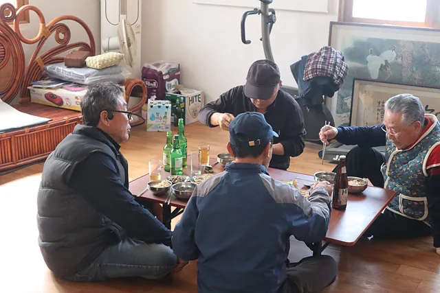 [노거수 아래, 봄이 오는 원수선마을] 꽃지짐 부치던 회꼬골 추억은 보름으로 이어지네